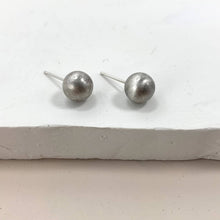 Load image into Gallery viewer, Frosted Sphere Studs - Silver