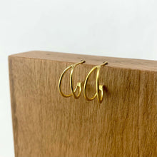 Load image into Gallery viewer, Split Hoop Earring