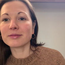 Load and play video in Gallery viewer, Sacallop Hoop Earring