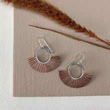 Load image into Gallery viewer, Fan Out Earrings - Copper
